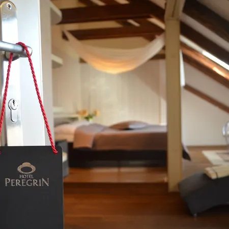 Peregrin Hotel